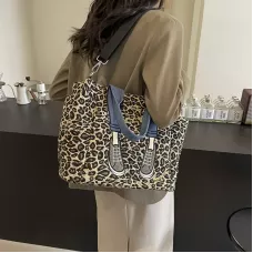 シングルショルダーバケットマザーケース